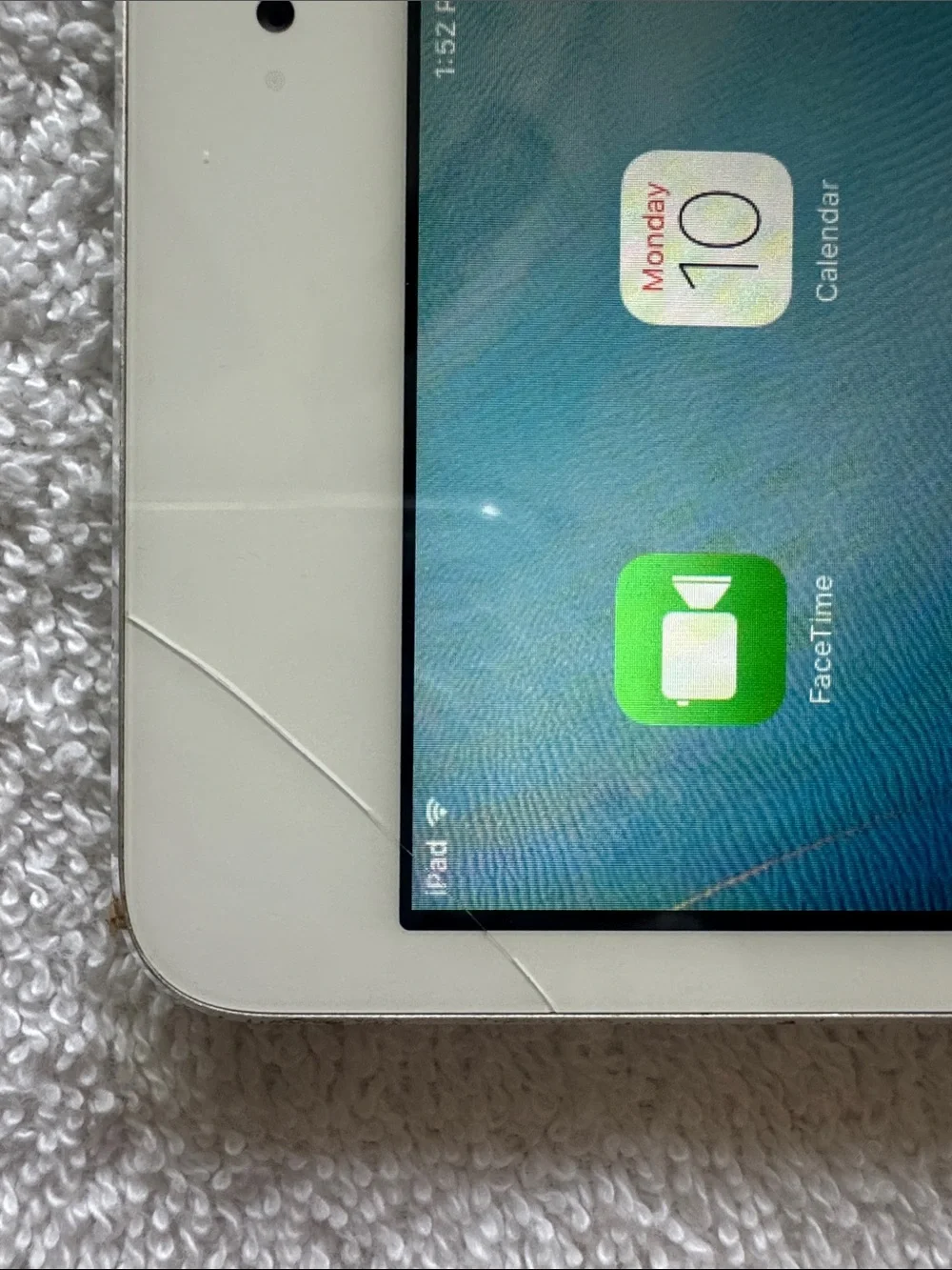 Apple excellent used